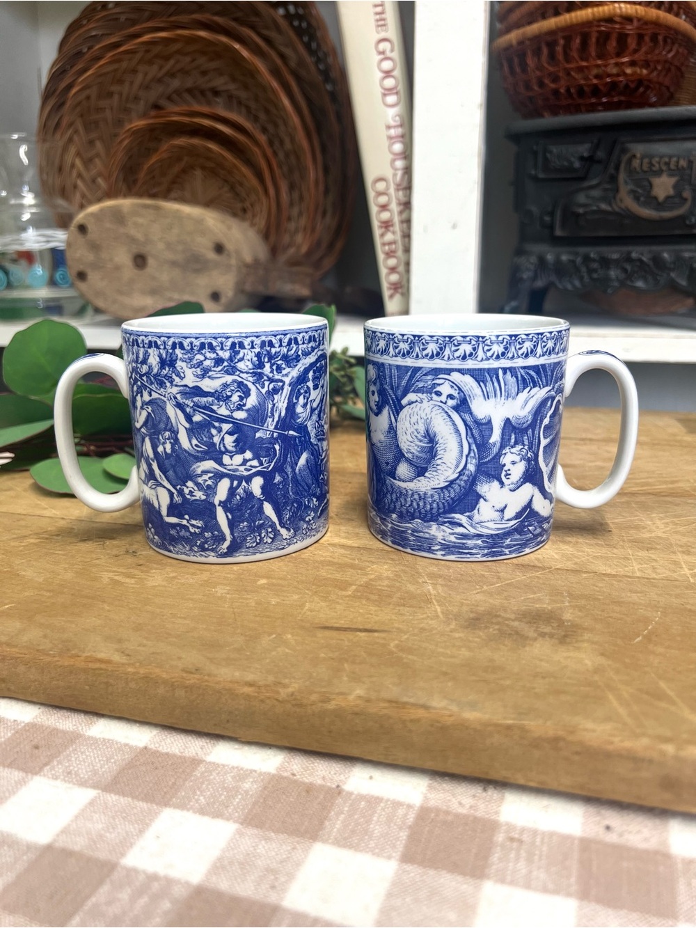 Spode blue room mugs cups Lorenzo montiverde blue white